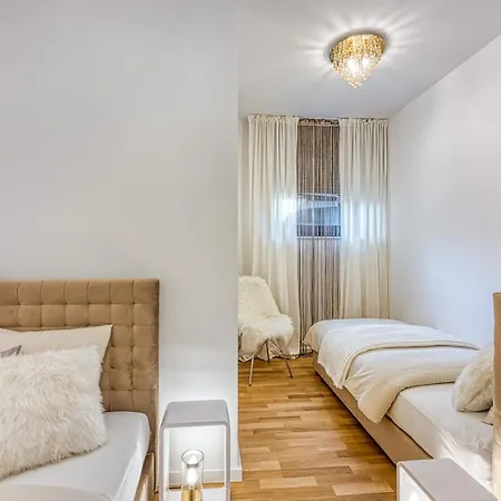 Lina Gold * Zagreb